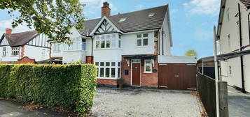 4 bedroom semi-detached house for sale