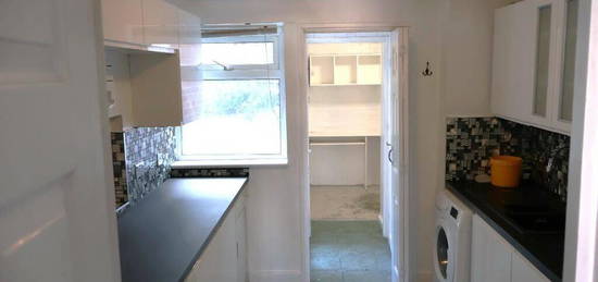 1 bed terraced house to rent