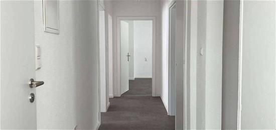 Kenrsanierte 3-Zimmer-Wohnung mit Balkon und EBK in Karlsruhe