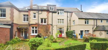 4 bedroom terraced house