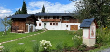 A magnificent newly renovated chalet with exclusive holiday home/Zweitwohnsitz permission in an extremely private location