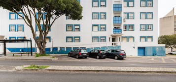 Arrendamento de Apartamento T3  na praça de São José