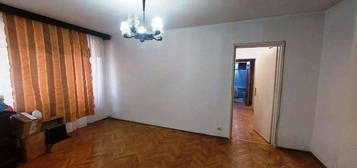 Apartament 3 camere Titan - Piata Minis