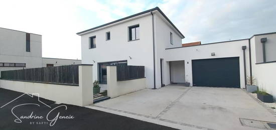 Vente maison 6 pièces 147 m²