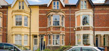 7 bedroom terraced house