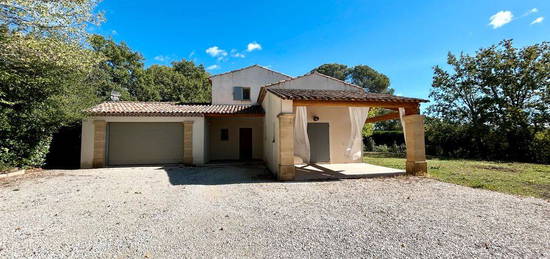 LES PINCHINATS - AIX EN PROVENCE NORD : Bastide d’environ 200m² sur parcelle paysagée de 2500m²