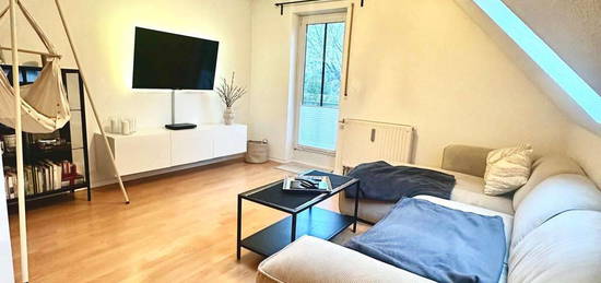 Schöne, helle 3-Zimmer DG Wohnung in Fürth Unterführberg 900 €