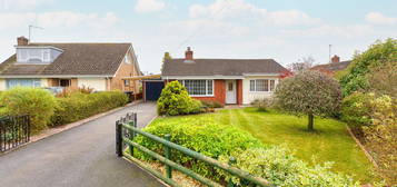 2 bed detached bungalow for sale