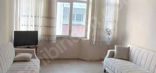 Vatan emlaktan Çarşı merkezinde kiralık eşyalı daire