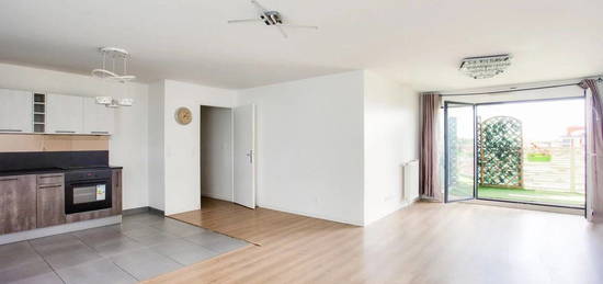 Appartement  à vendre, 3 pièces, 3 chambres, 85 m²