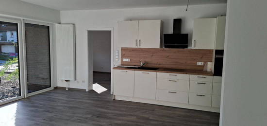 Schöne 3-Zimmer Wohnung mit EBK, Terrasse, Garage im EG in Lehrte