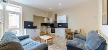 3 bedroom flat to rent