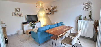 Appartement T2 de 42 m² avec balcon et garage - Lyon 9ème secteur Valmy