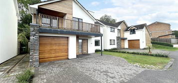 4 bed detached house to rent