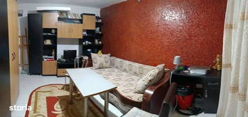 Inchiriez Apartament 2 Camere