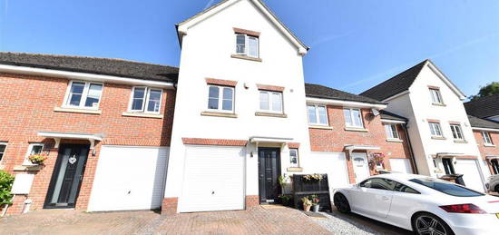 4 bedroom terraced house for sale