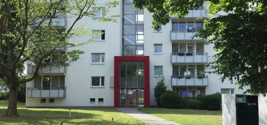 Drei-Zimmer-Wohnung mit Balkon!