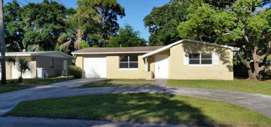 6740 Keena St, New Port Richey, FL 34653