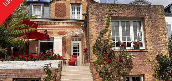 Maison  à vendre, 9 pièces, 5 chambres, 182 m²