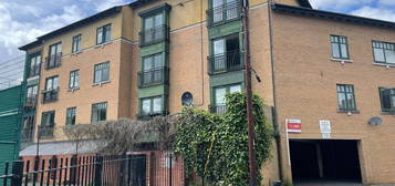 2 bed flat to rent