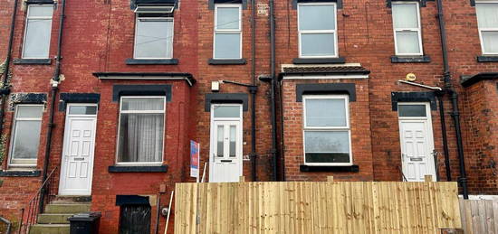 Terraced house to rent in Cow Close Road, Leeds LS12