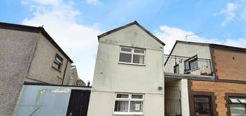 2 bedroom detached house for sale