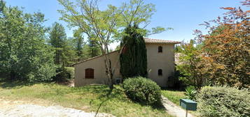 Maison  à louer, 7 pièces, 6 chambres, 237 m²