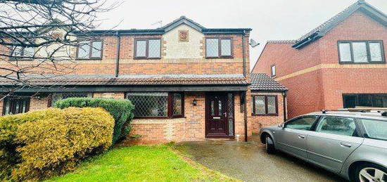 Property to rent in Sherwood Close, Atherstone CV9