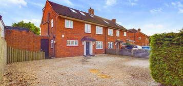 4 bed semi-detached house for sale