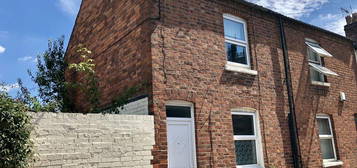 3 bedroom semi-detached house