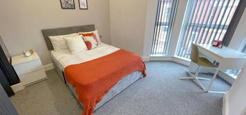 4 bed shared accommodation to rent