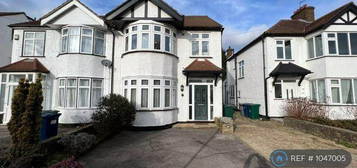 4 bedroom semi-detached house