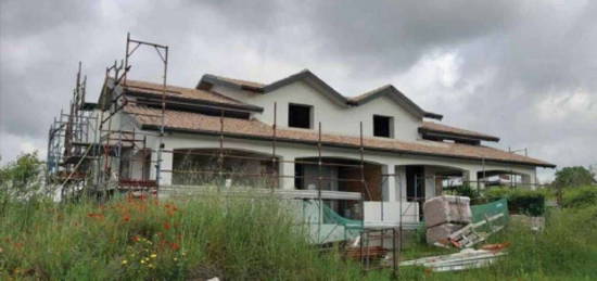 Villa all'asta in località Commenda