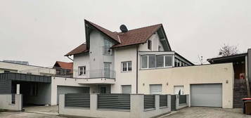 Wohnen mit Ausblick: Exklusives Einfamilienhaus mit Traunsteinpanorama und vielseitigen Extras in Steinhaus