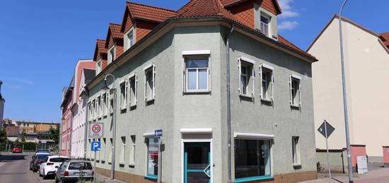 **Helle und geräumige 2-Zimmerwohnung mit Stellplatz im Delitzscher Zentrum**