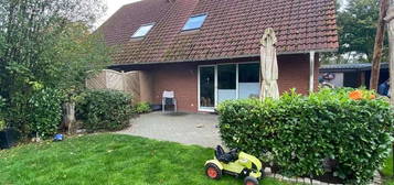 Ruhig gelegene DHH mit  Einbauküche, Garten, Terrasse & Garage ca. 20 Min. bis Bremerhaven