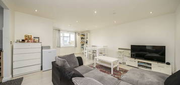 Flat for sale in Primrose Place, Isleworth TW7