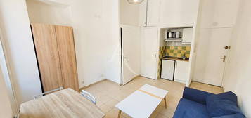 Studio meublé  à louer, 1 pièce, 16 m², Étage 1/4