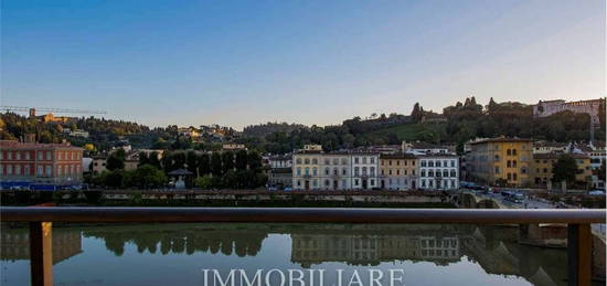 Appartamento ottimo stato, terzo piano, Santo Spirito, Firenze