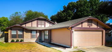 10009 Apache Vlg, San Antonio, TX 78245