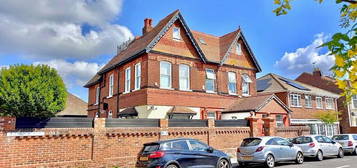 7 bedroom semi-detached house