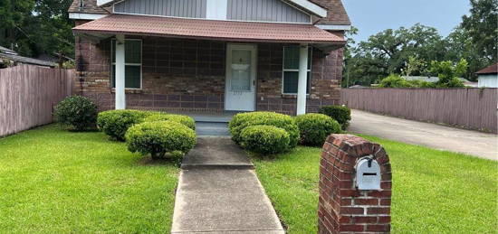 2733 Mill St, Mobile, AL 36607