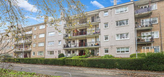 3 bed flat for sale