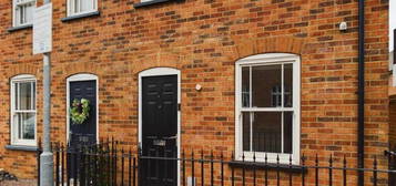 2 bedroom terraced house