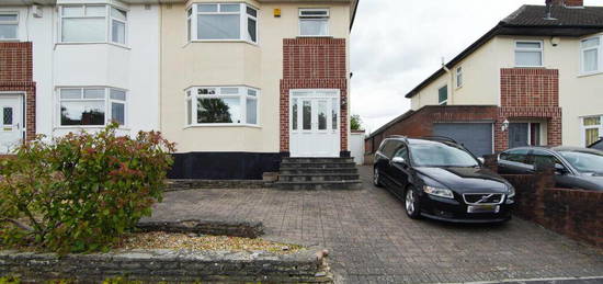 3 bedroom semi-detached house