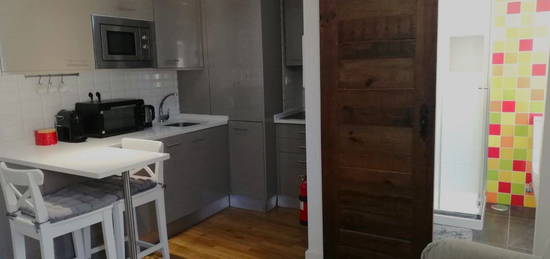 Arrendamento de Apartamento T1  na rua da Barroca, 2