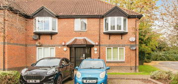 Flat for sale in Heathlee Road, Crayford, Dartford DA1