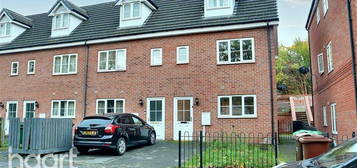 3 bedroom detached house