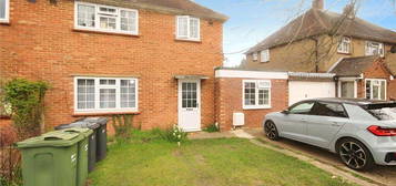 6 bedroom semi-detached house