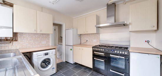 Property to rent in North Holmes Road, Canterbury CT1